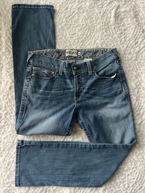 Ariat Women’s Real Denim Straight Leg Light Wash Jeans | Size 32S